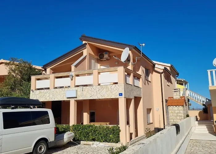 Apartmany Marina Iv, Vir