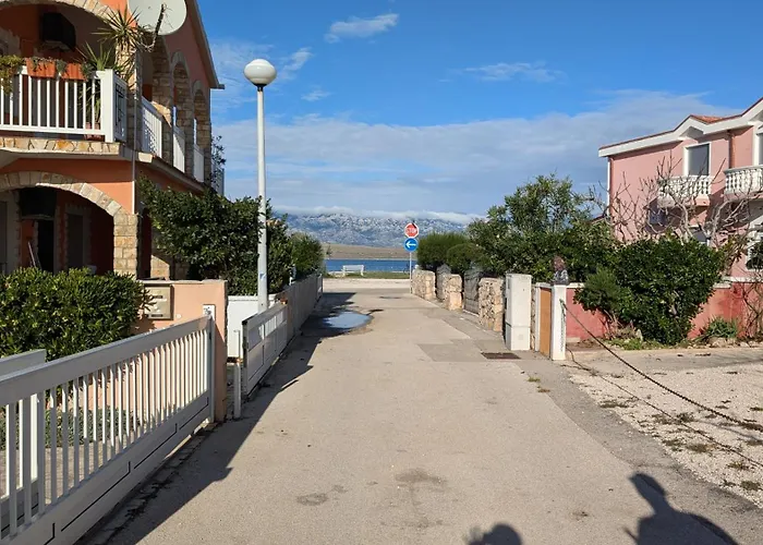Apartmany Marina Iv, Vir
